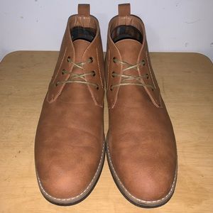Men’s Chukka Boots